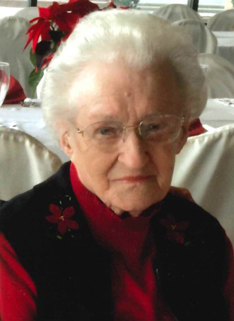 Elizabeth Kukawka Profile Photo