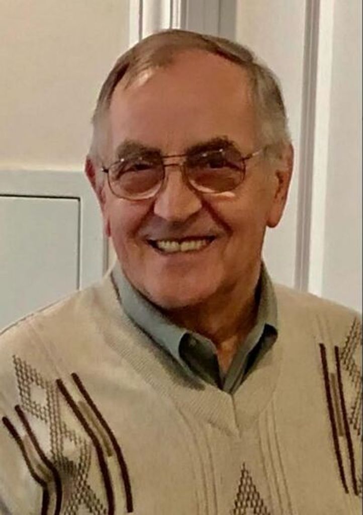 Wiktor Lagowski Profile Photo