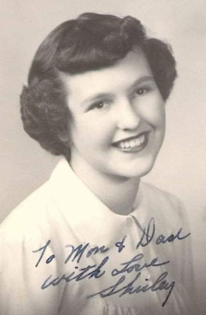 Shirley Loween Thackeray Profile Photo