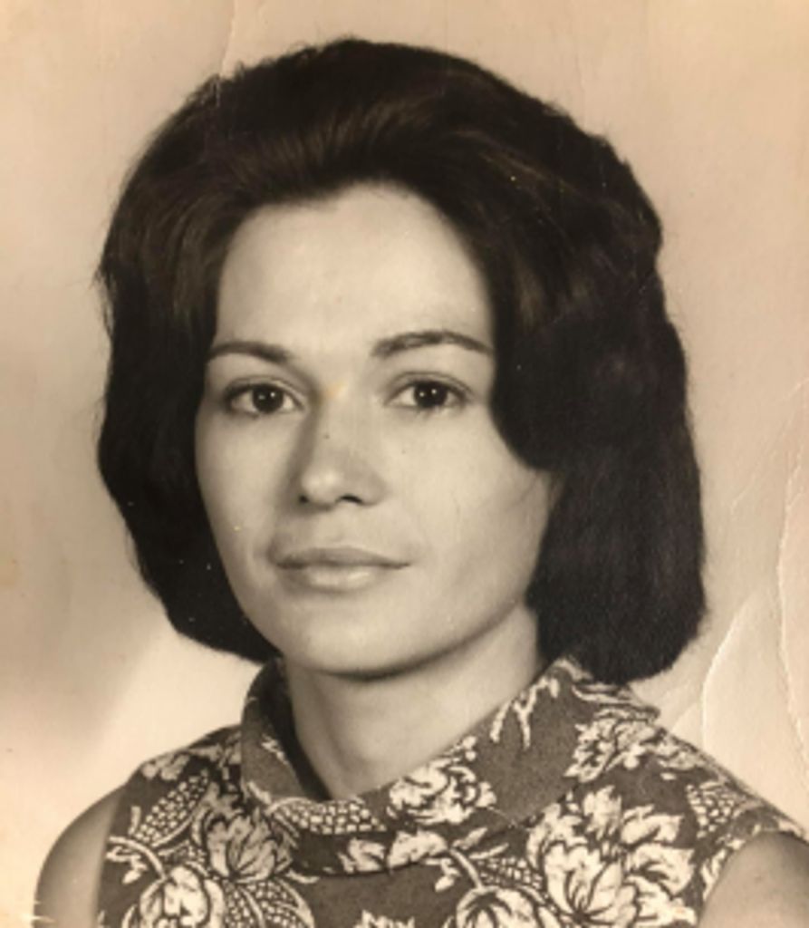 Linda Lou Taylor