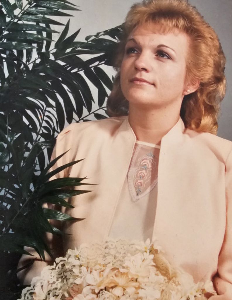 Daisy Bush Profile Photo