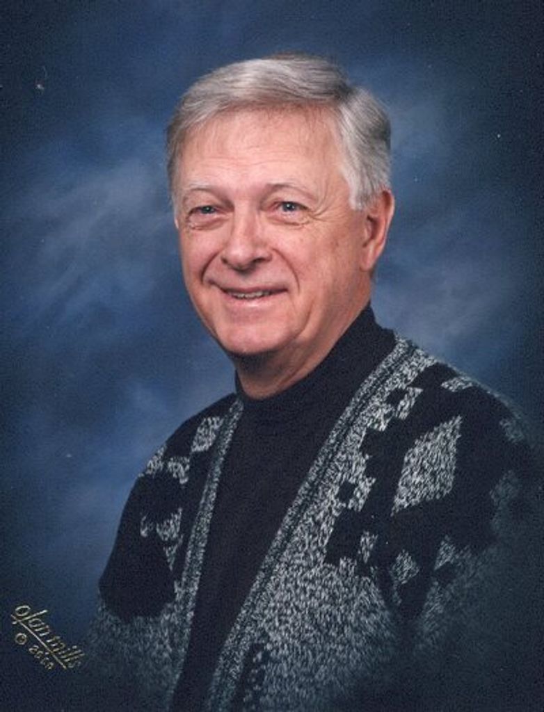 Roger Raphael Gross Profile Photo