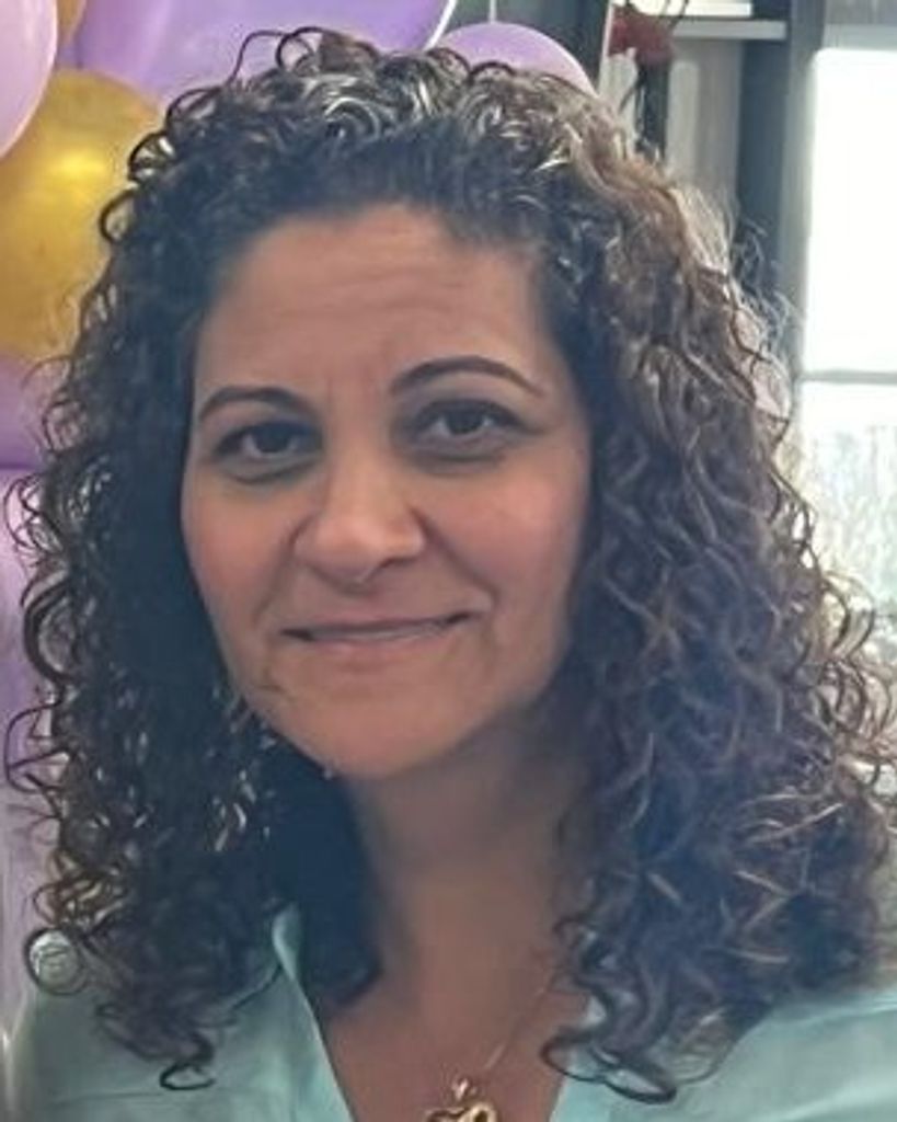 Marialda Salazar Curty