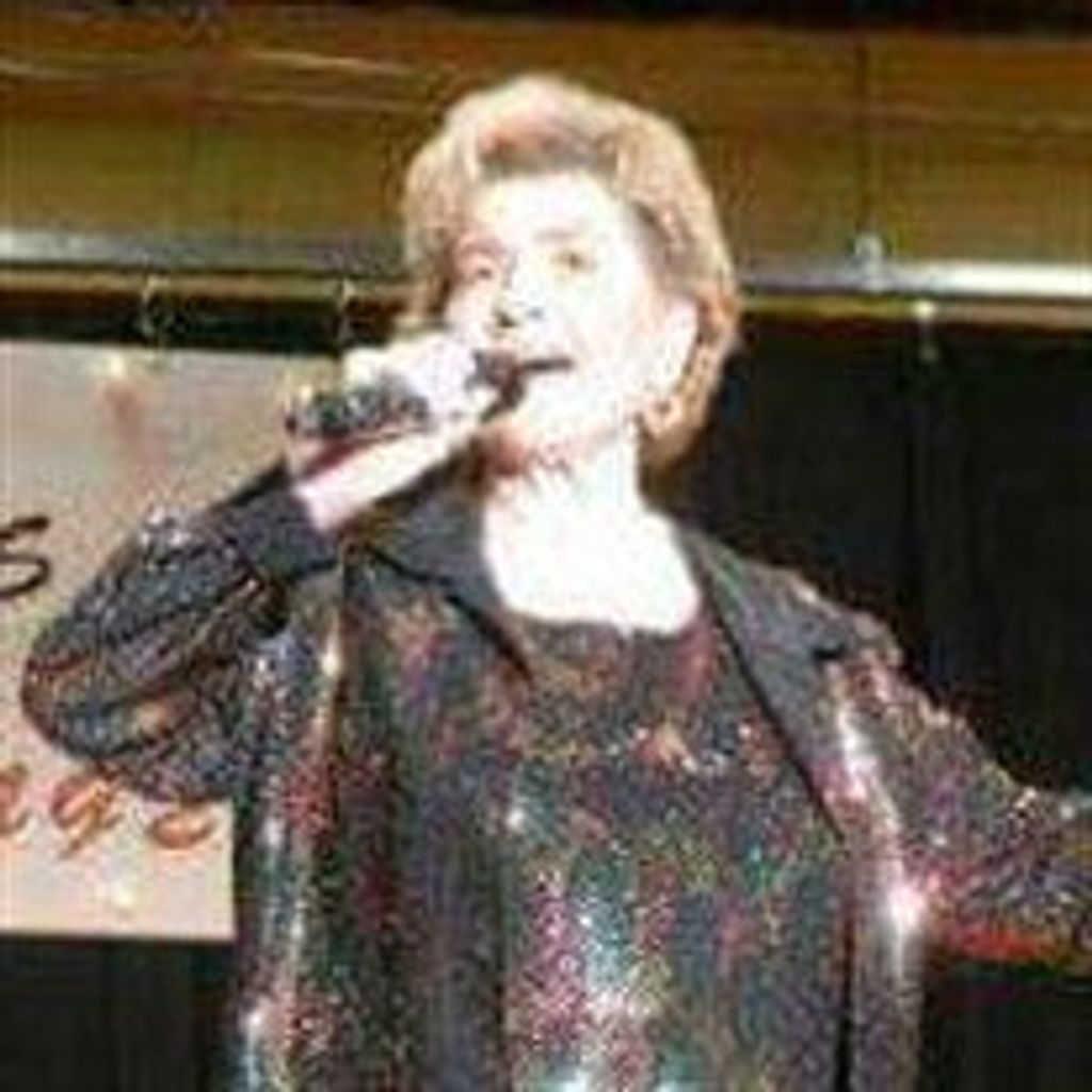 Doris  "Dolly" Bennof