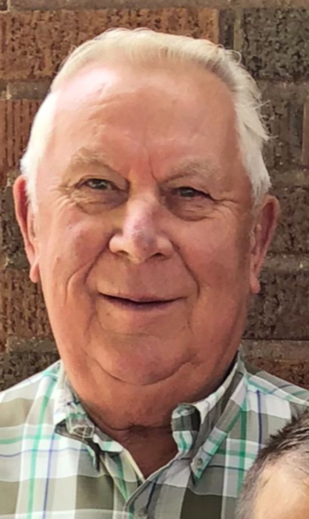 Linus Bauer Profile Photo