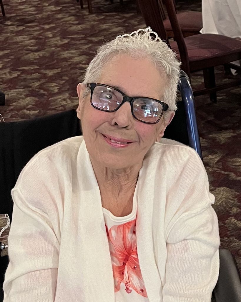 Anna Marie Mazzuca Profile Photo