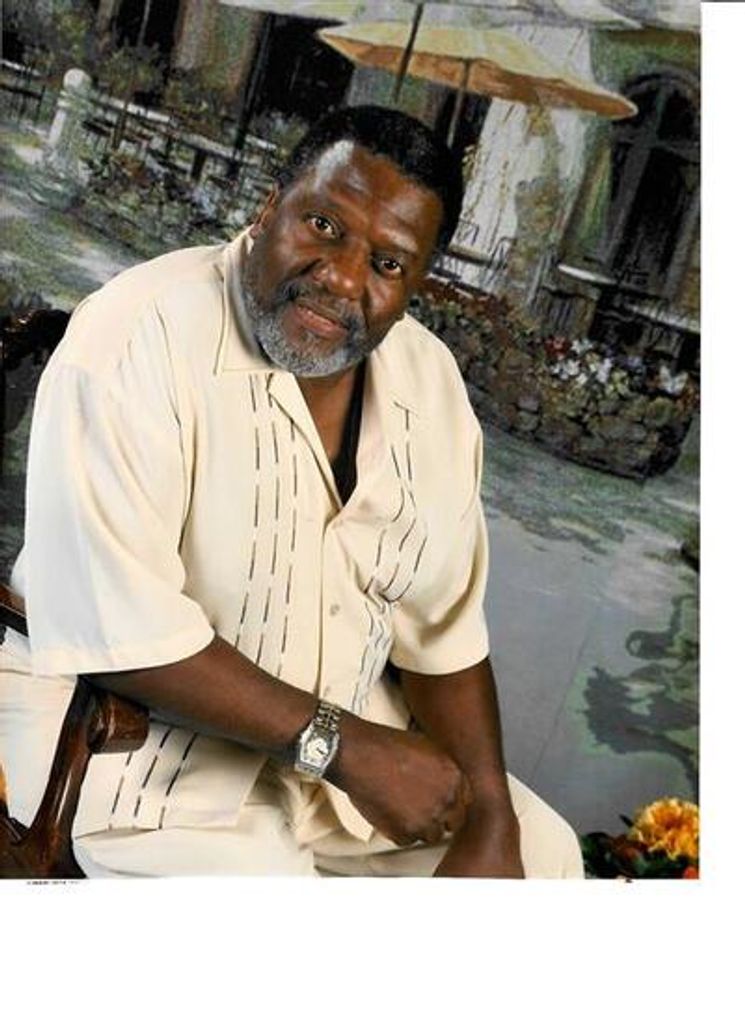 Earnest Lee Davis Profile Photo