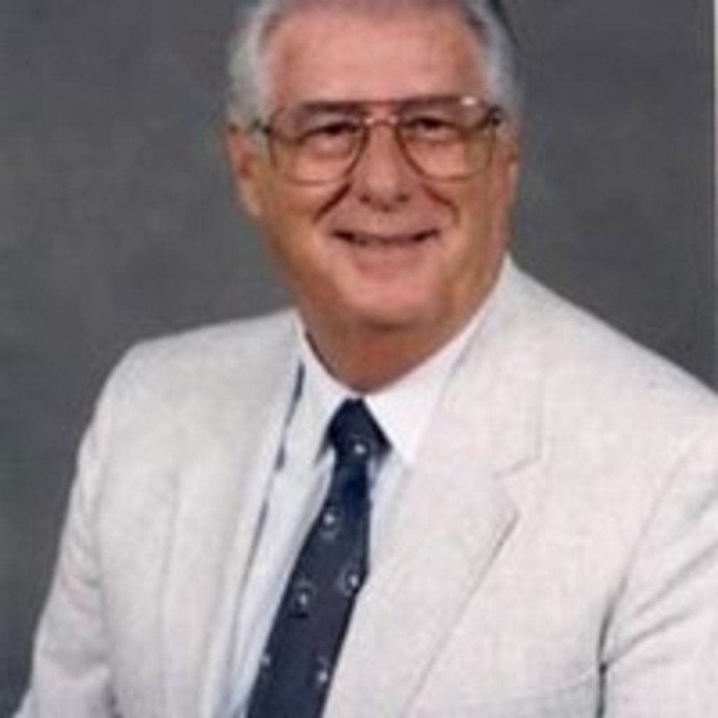 Edwin E Mowrer