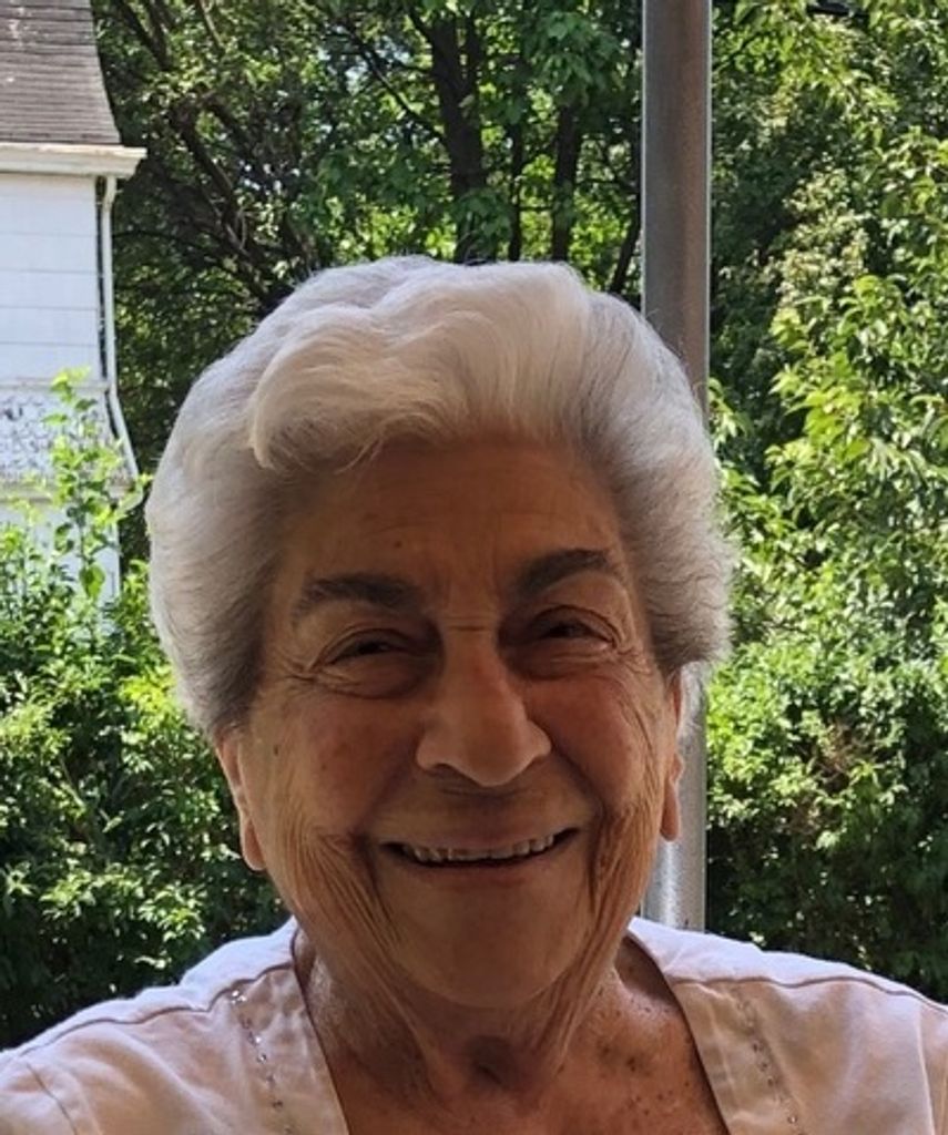 Alice Shenloogian Profile Photo