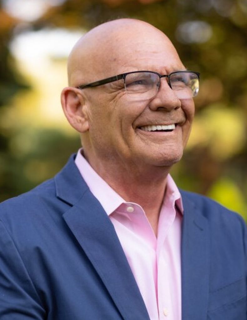 Michael Tryon Profile Photo