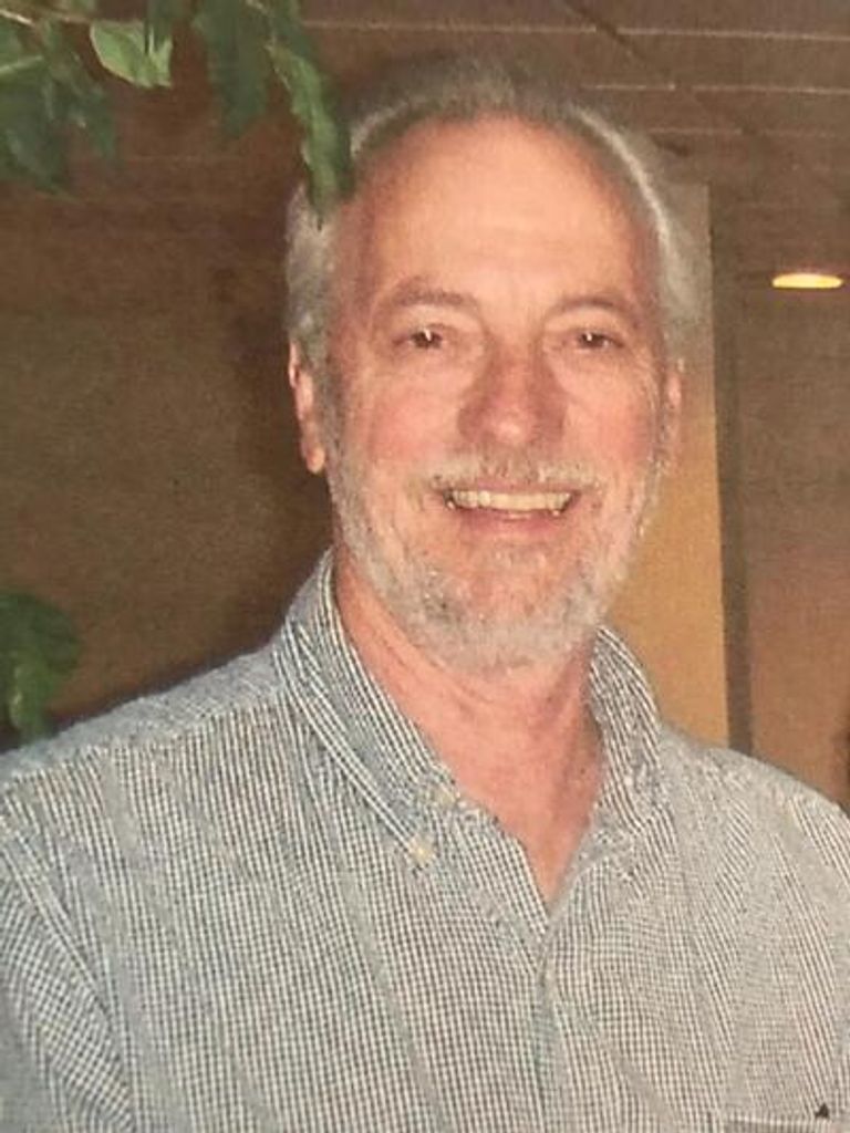 Glenn Webb Profile Photo