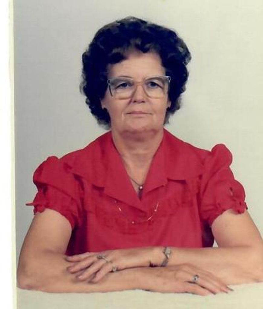 Signa Evelyn Latham