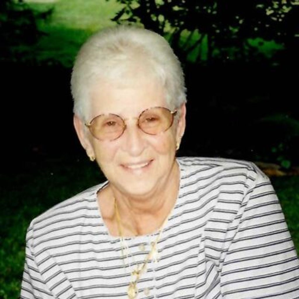 Lillian  Robertson Taylor Profile Photo
