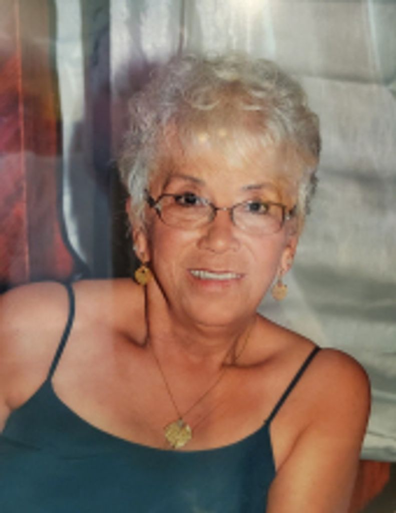 Suzanne "Suzy""Nana" Kaye Moe Profile Photo