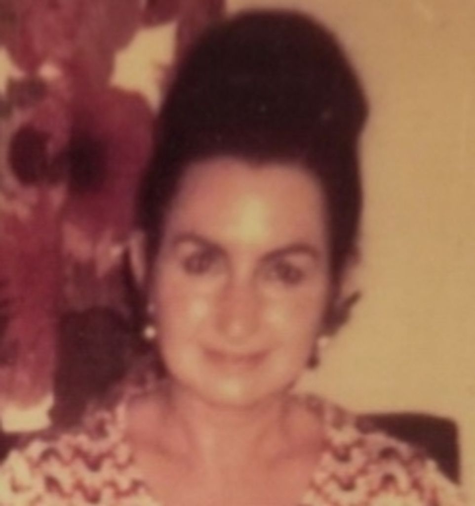 Elizabeth Kalagian Profile Photo