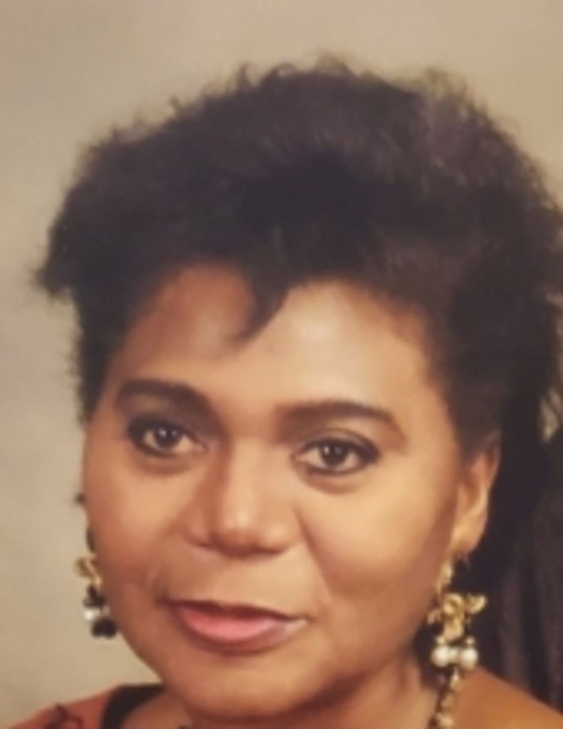 Deloris Robinson Walton