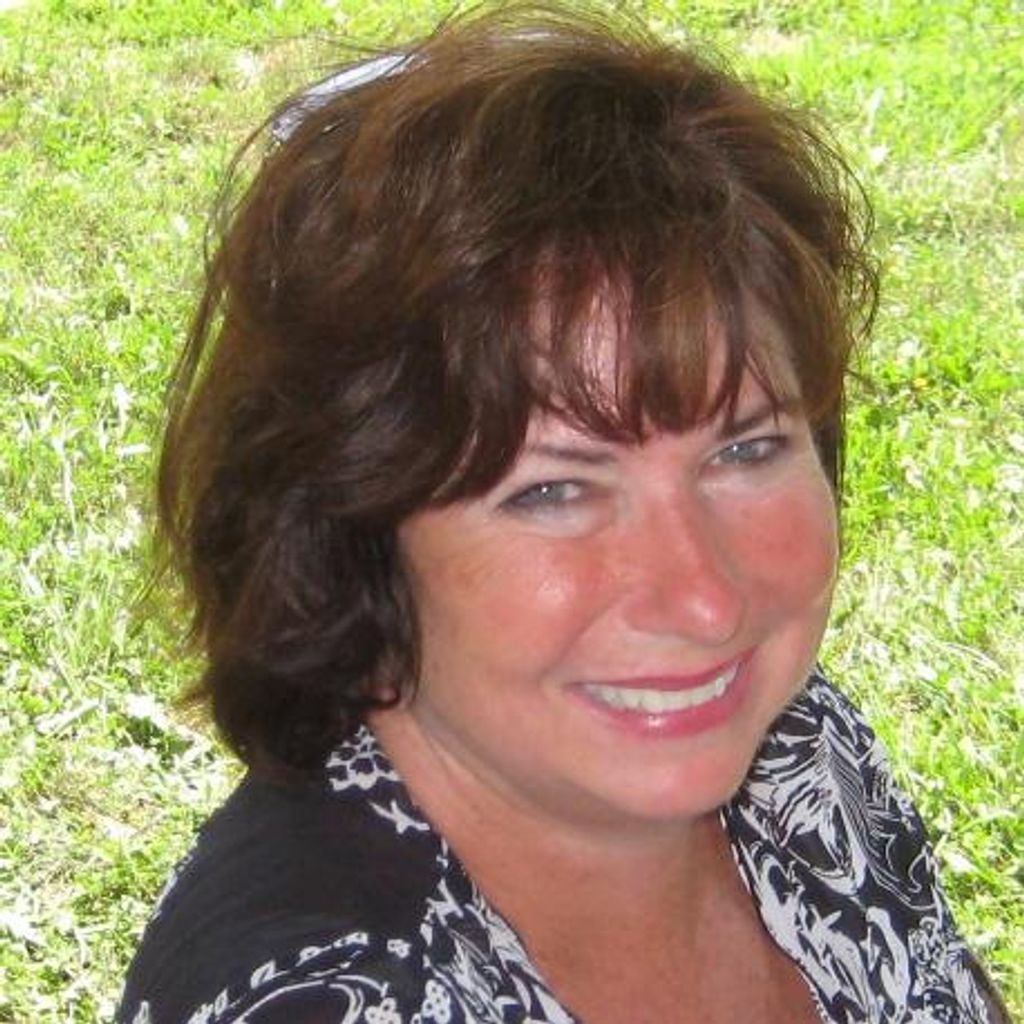 Kristine "Kris" Kay (Dale)  Hoffman