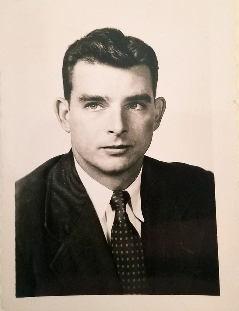 Richard Snowden Profile Photo