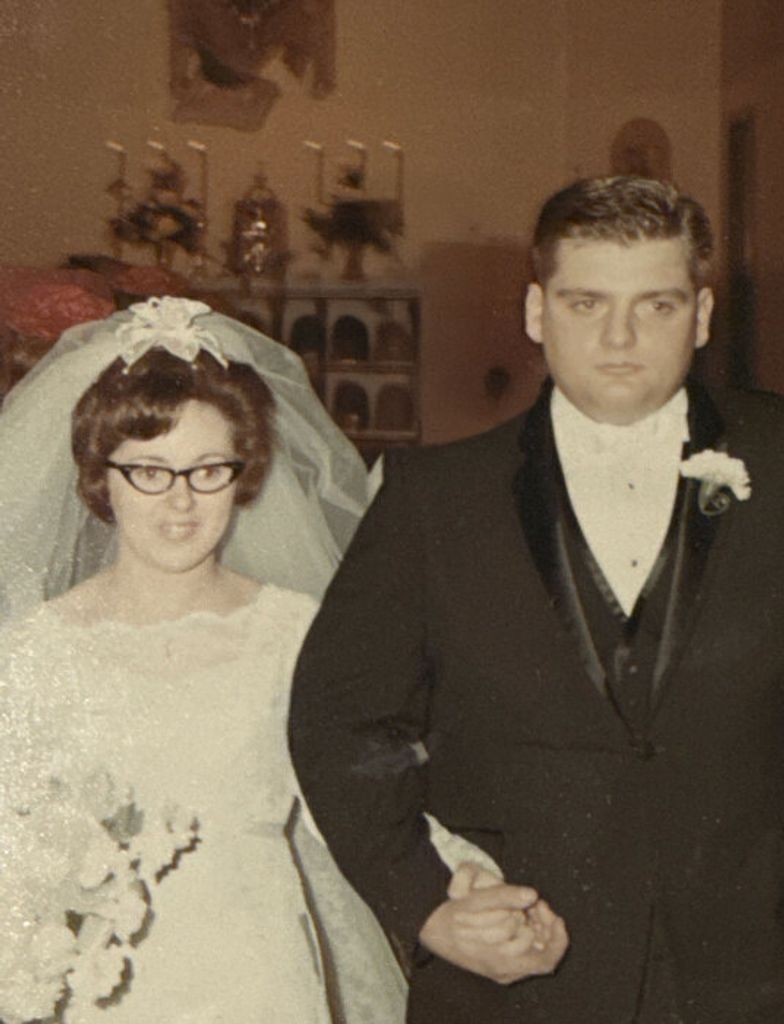 Sally A (Smith)  Holodnak