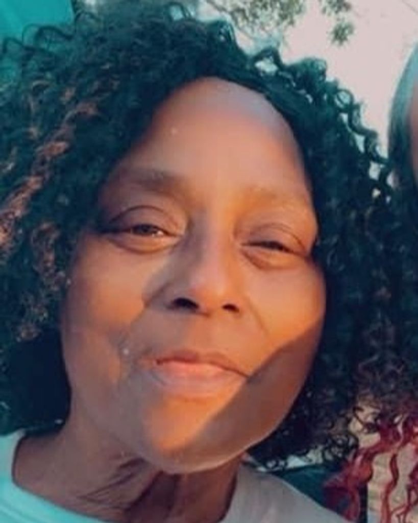 Shelia L McClain
