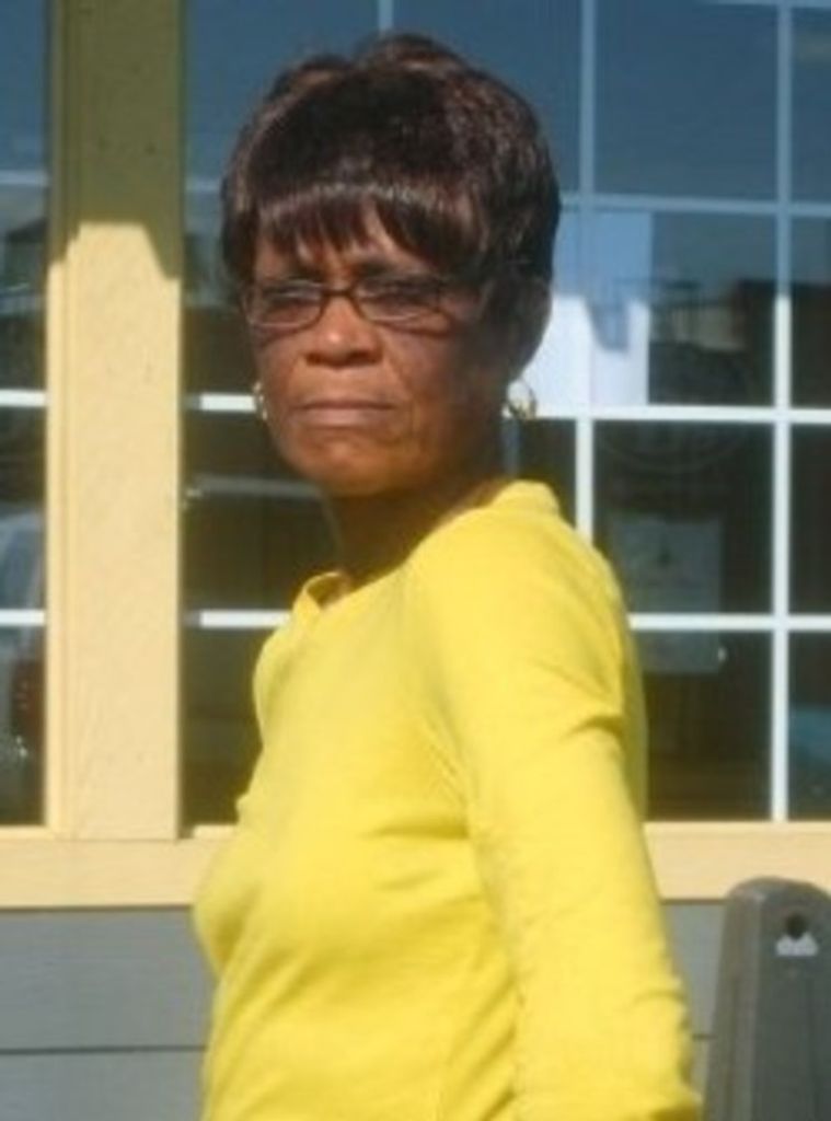 Sandra Ray Profile Photo