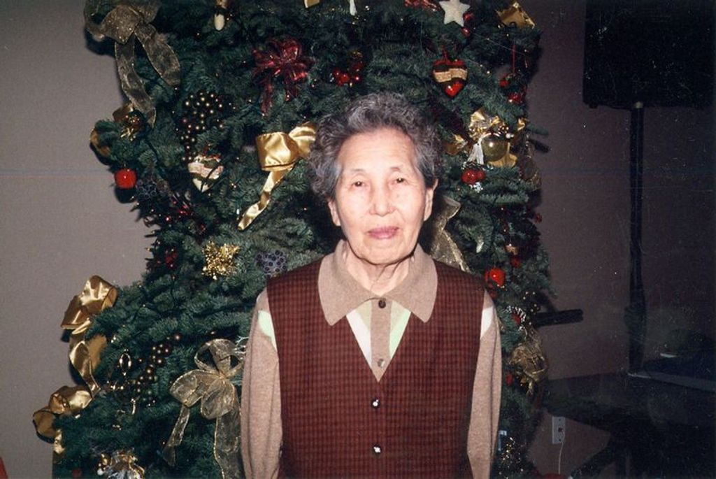 Shin Ae Kahng