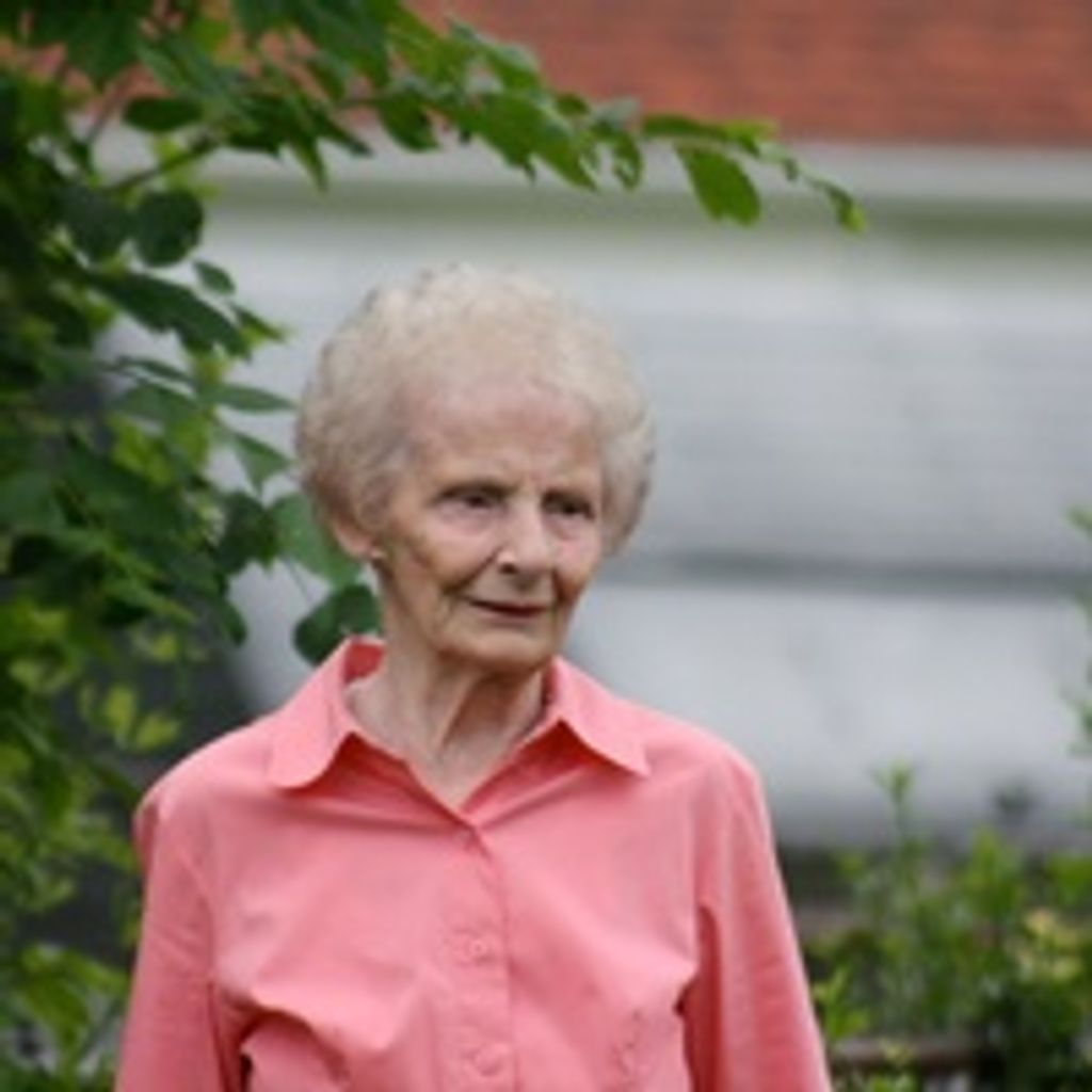 Vonda V. Varady Profile Photo
