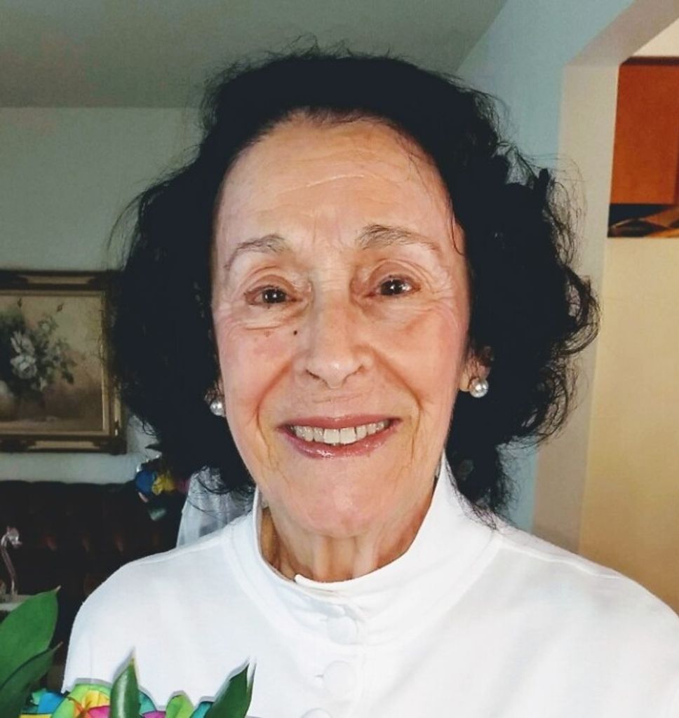 Antoinette "Toni" (DeCesaris)  Roman