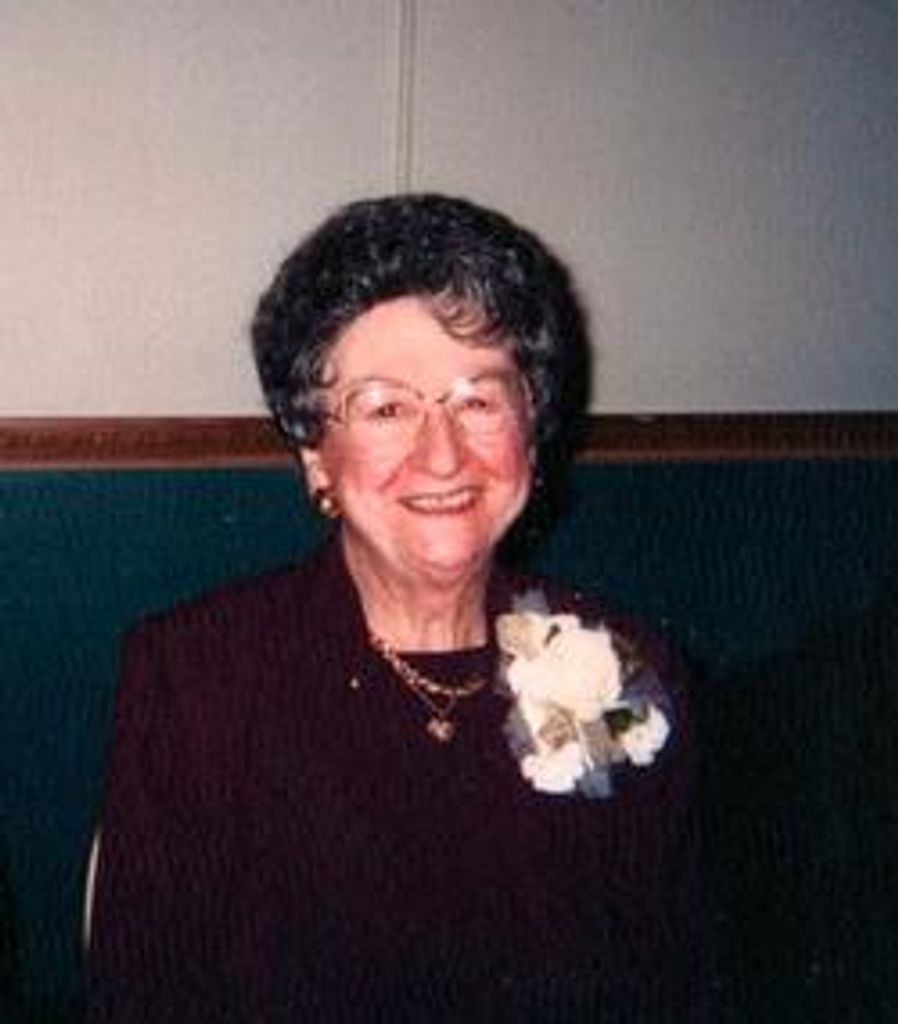 Stella Spear Profile Photo