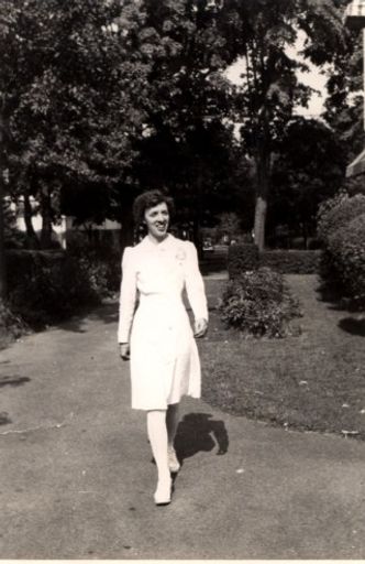 Audrey Whitehead photo gallery thumbnail 6 of 65