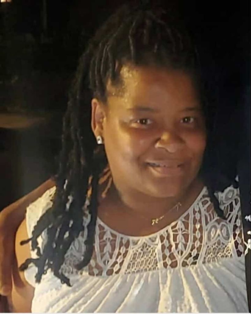 Lynada Mahone Profile Photo