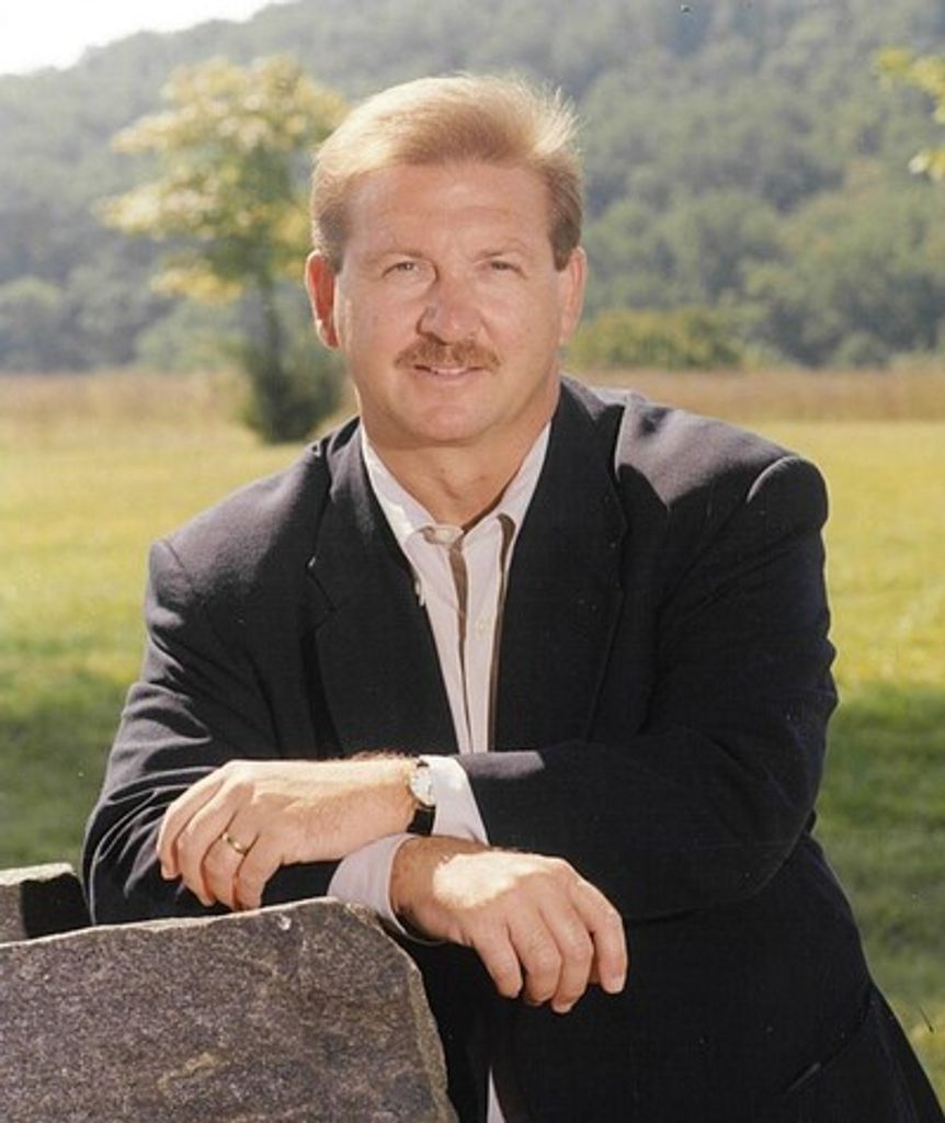 Harry Edwin Riggin, Jr. Profile Photo