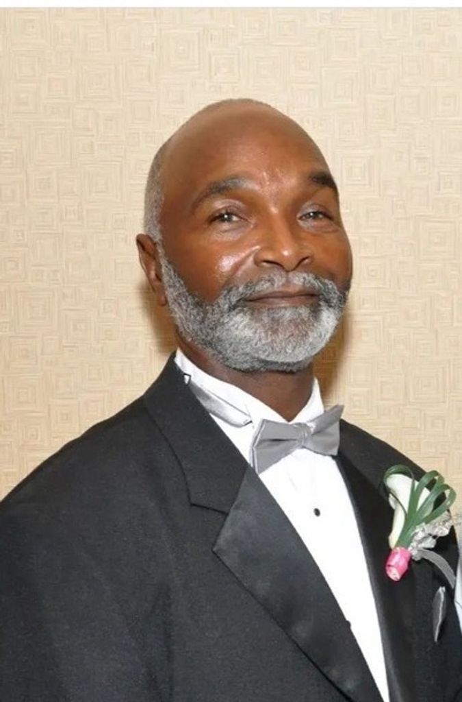 John Henry Simmons Profile Photo