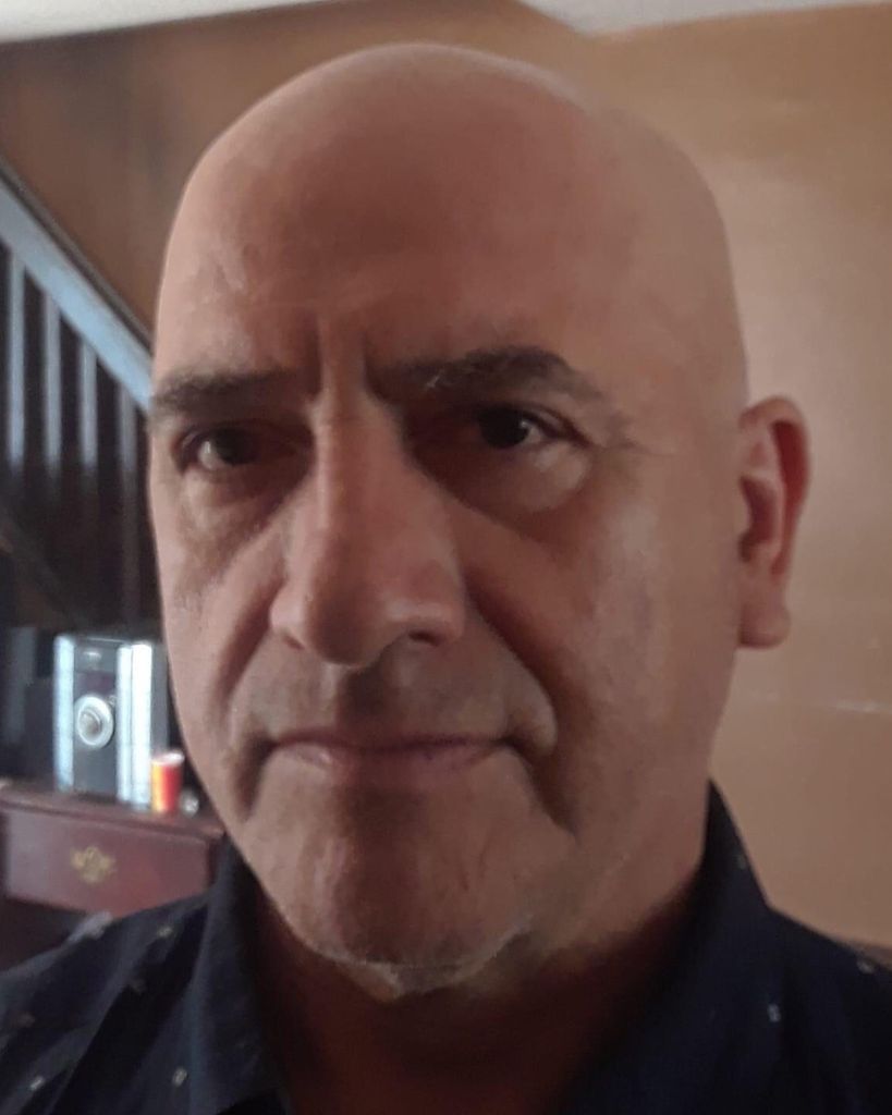 Gustavo H Vasquez