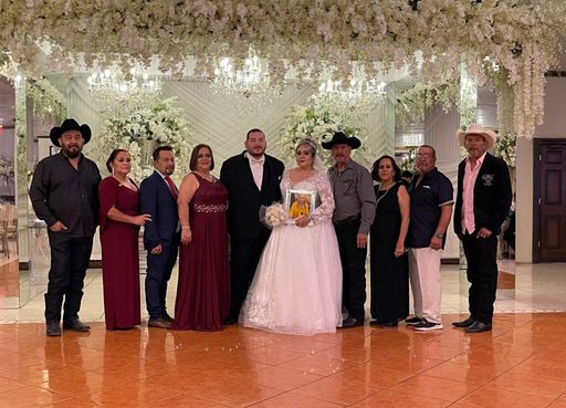 Jose Ovalle Caceres photo gallery thumbnail 42 of 67
