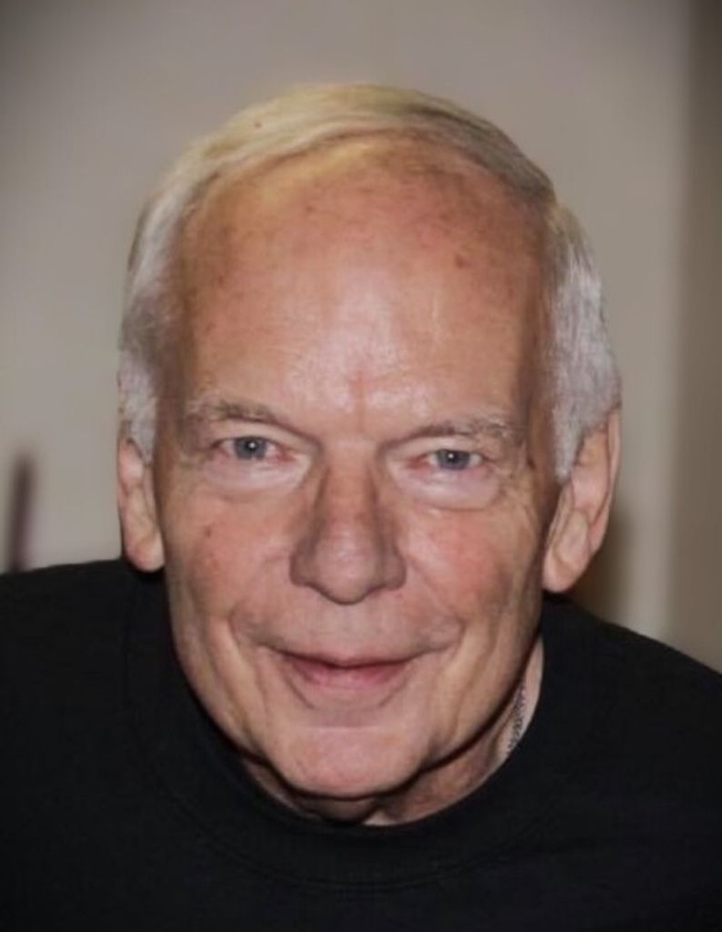 Robert "Bob" W. Fleetwood