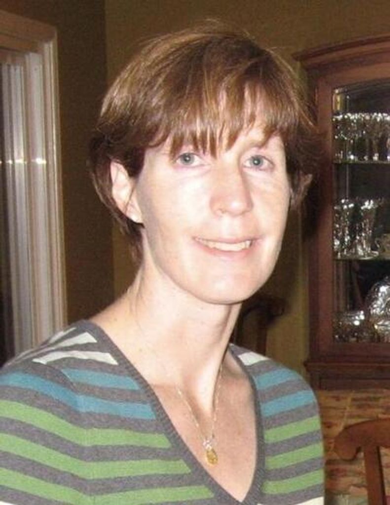 Michelle Louise Daxer Profile Photo