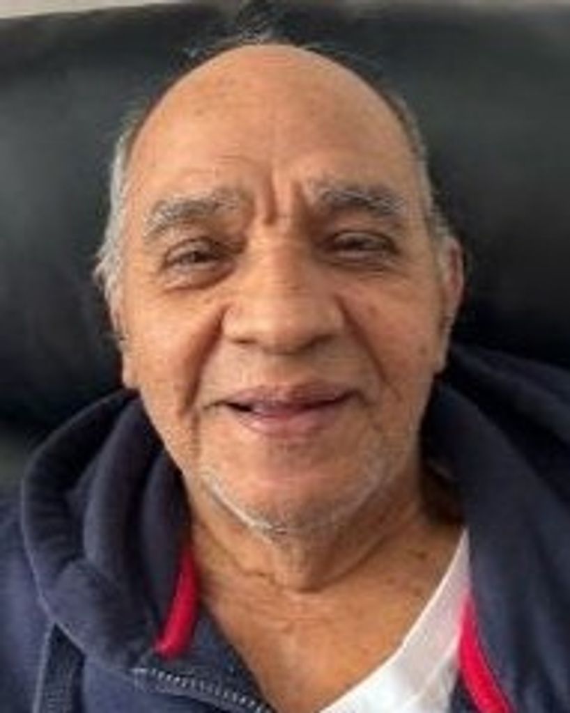 Reyes Hernandez Gonzalez Profile Photo
