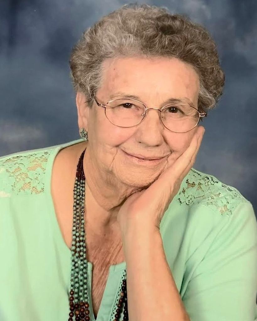 Betty Avanell Vandermolen