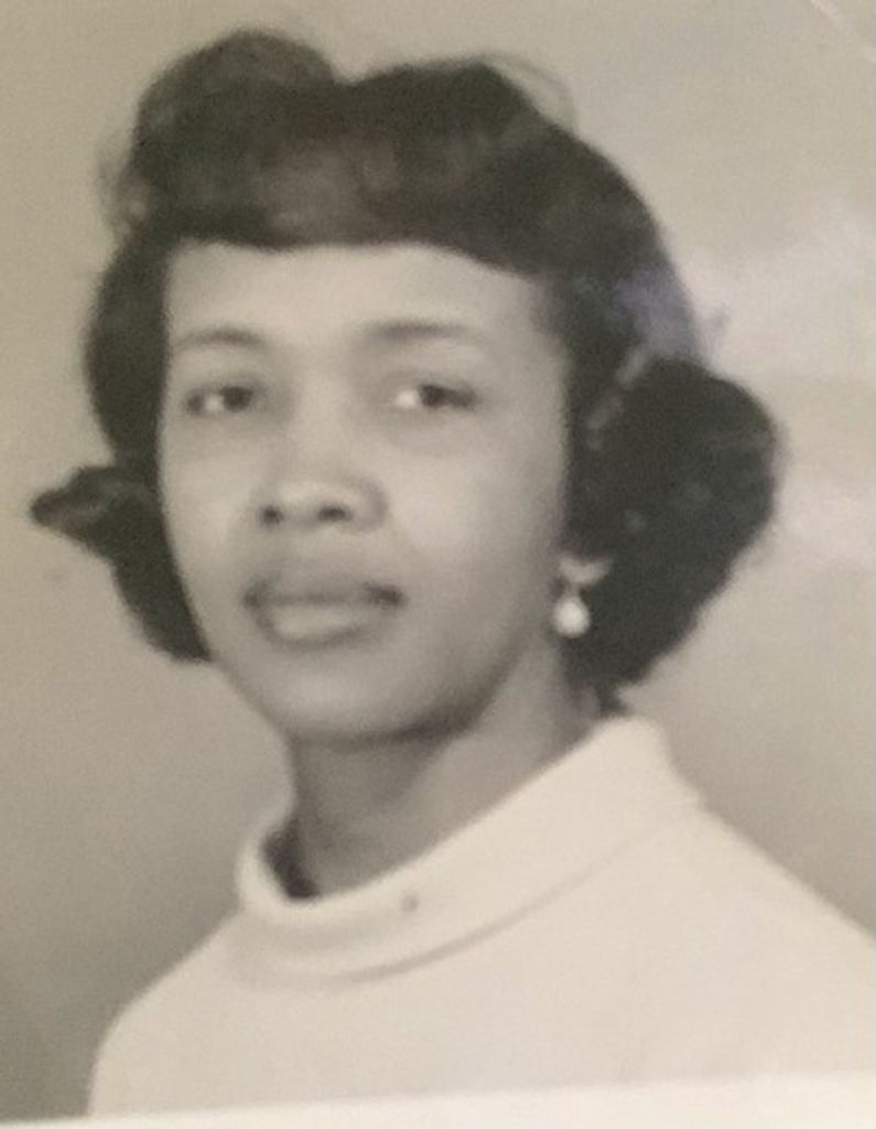 Pearl White Wells Profile Photo