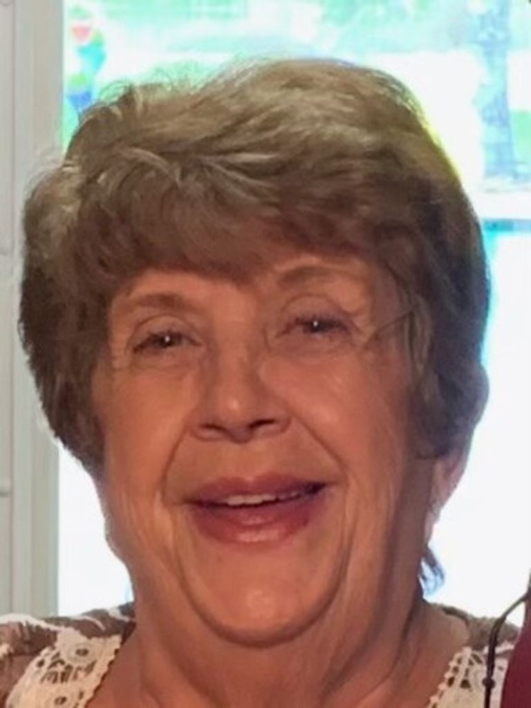 Delores "Dee" Andrews Profile Photo