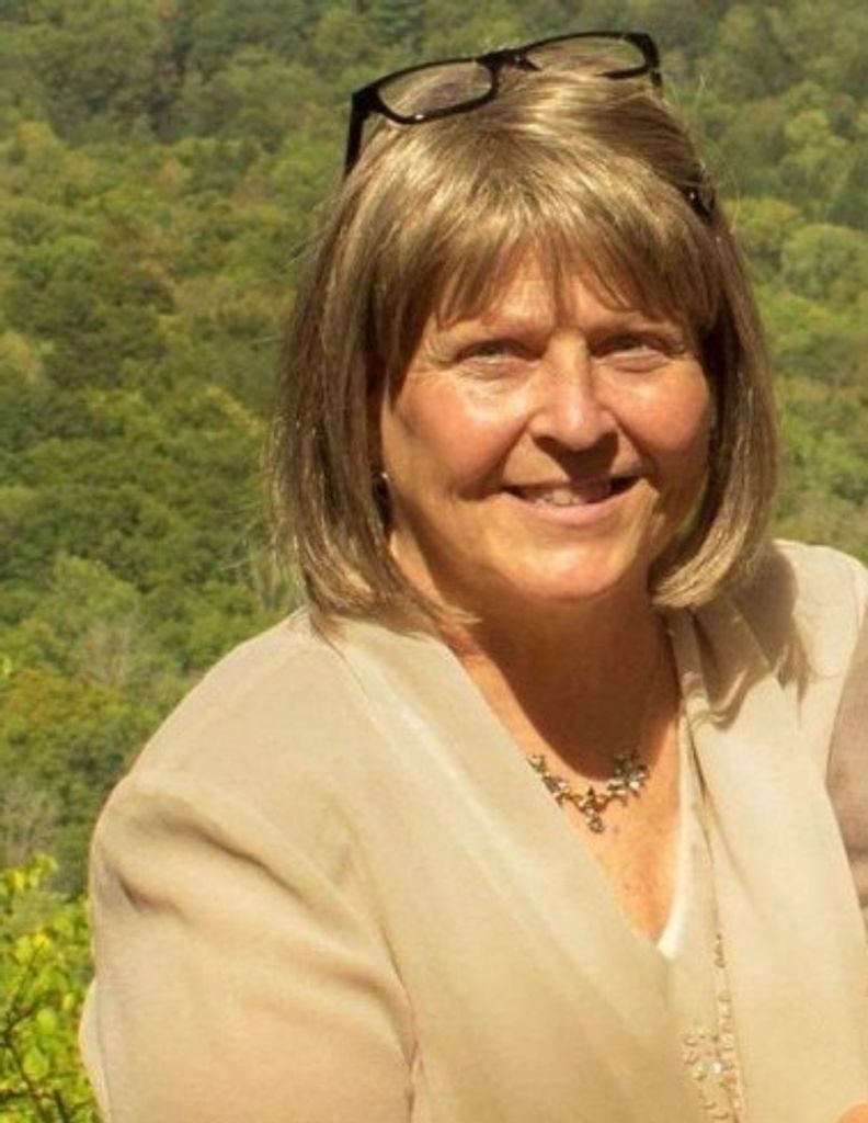 Laurie B. Casolo Profile Photo