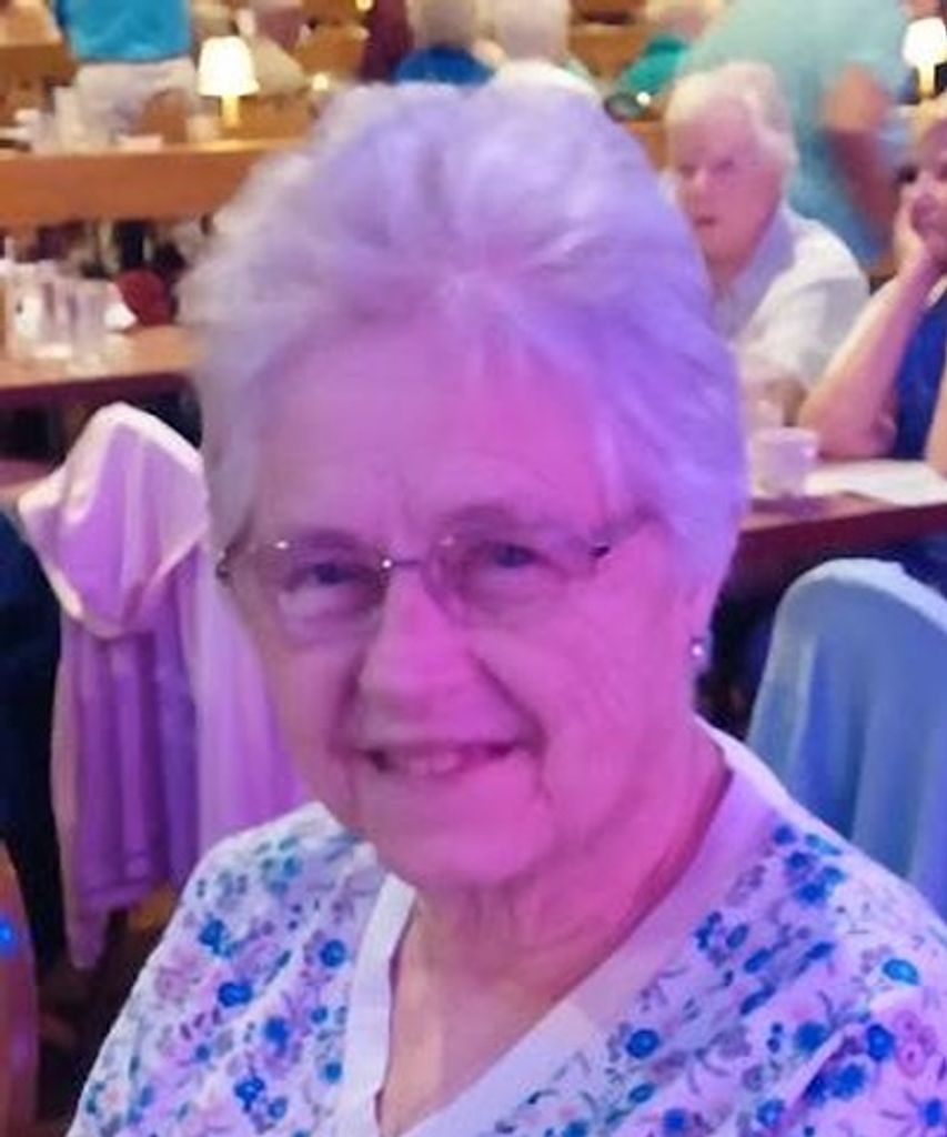 Caroline Weitkamp Profile Photo