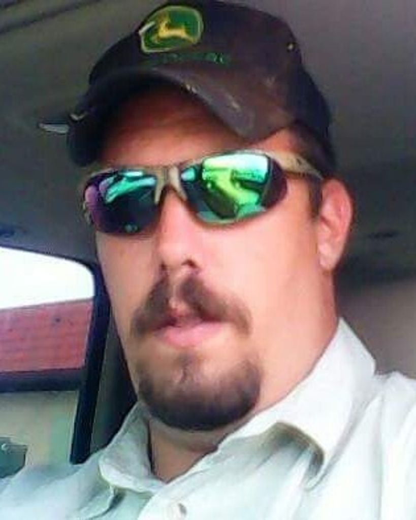 Johnny Peterson Profile Photo
