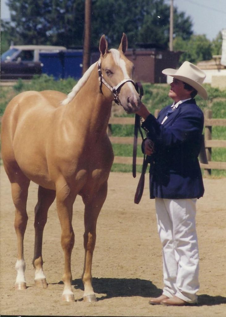 Muchell E Vahl Profile Photo