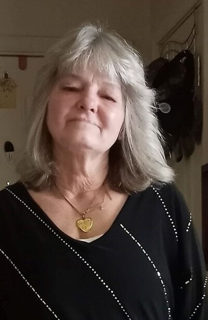 Anna Crowe Profile Photo