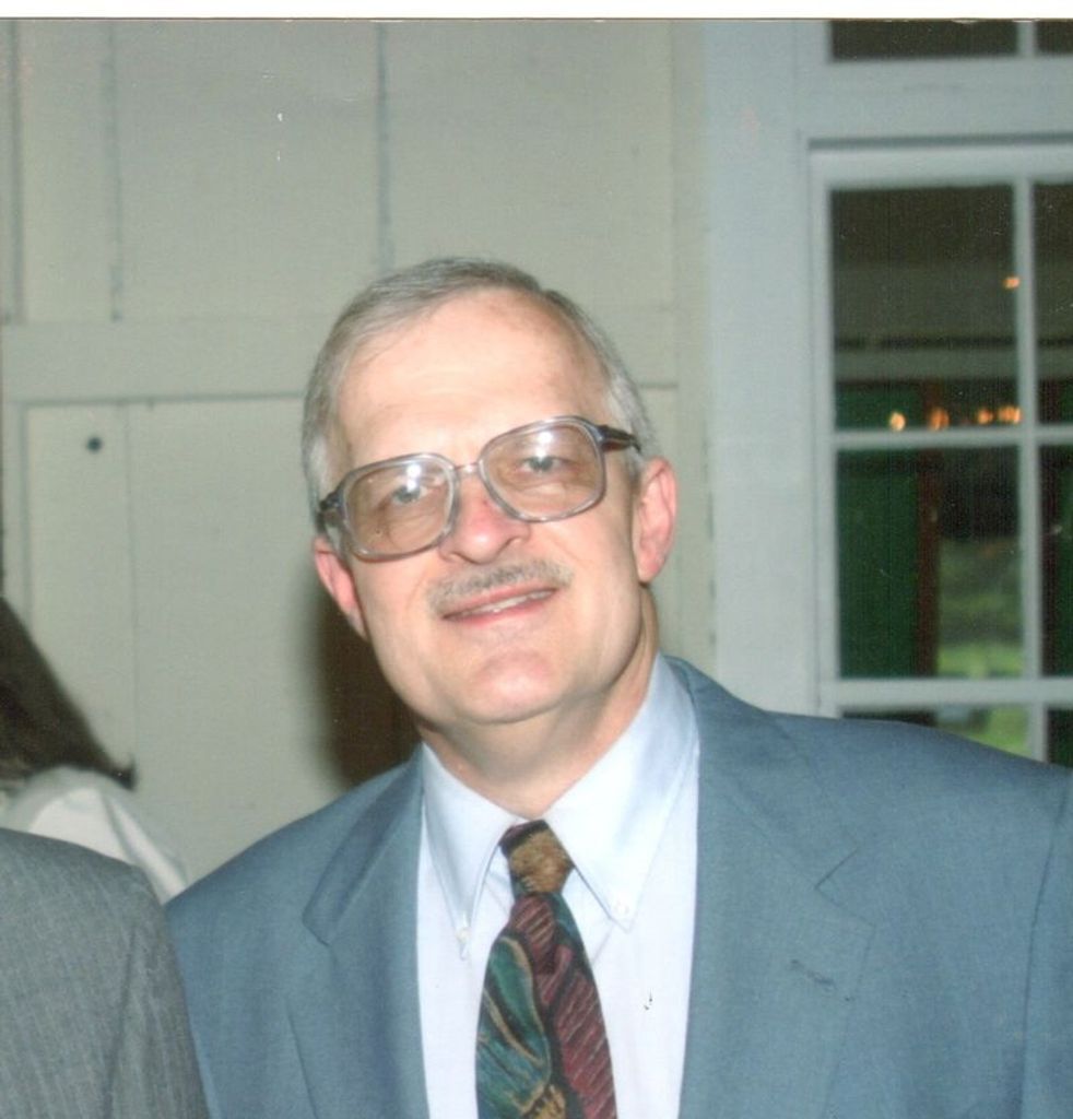 Michael Robert Halloran Profile Photo