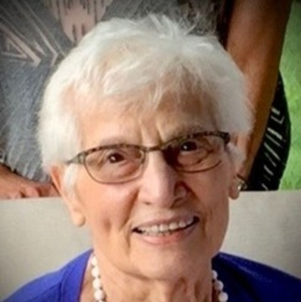 Helen Checca Profile Photo