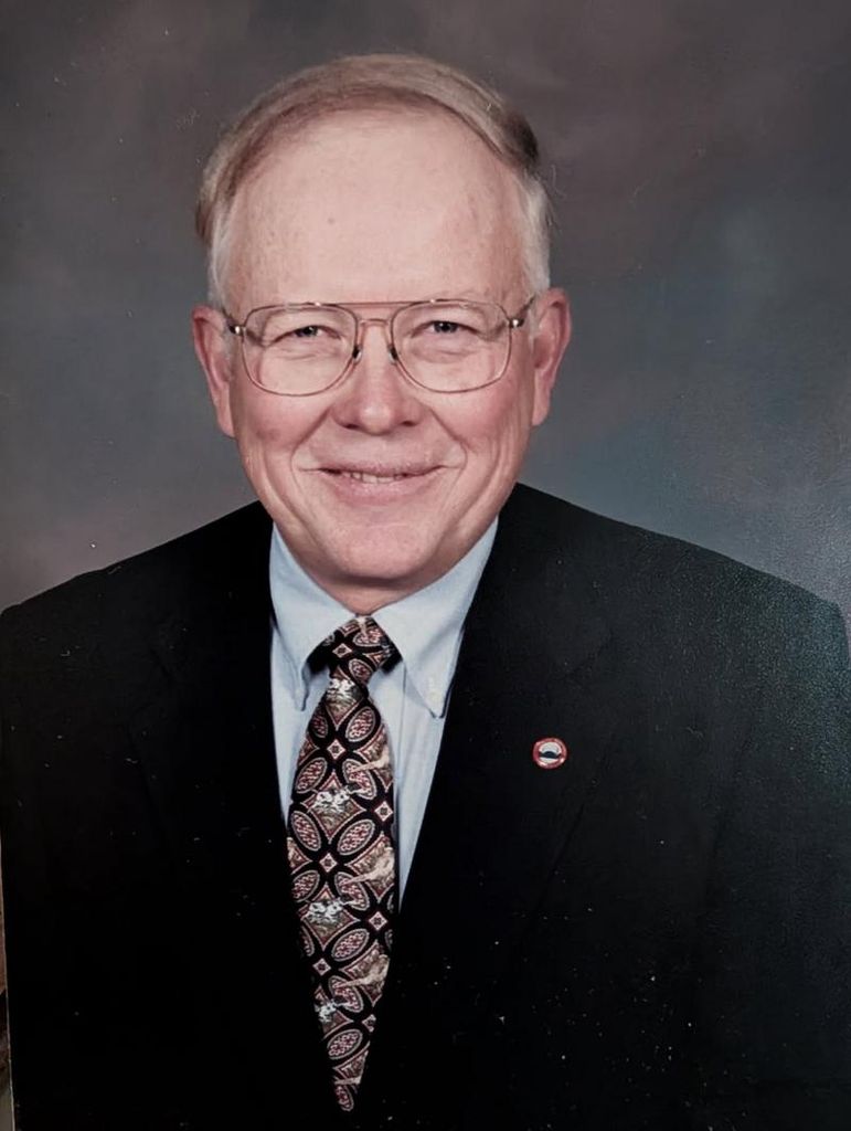 Gary L. Lindstrom