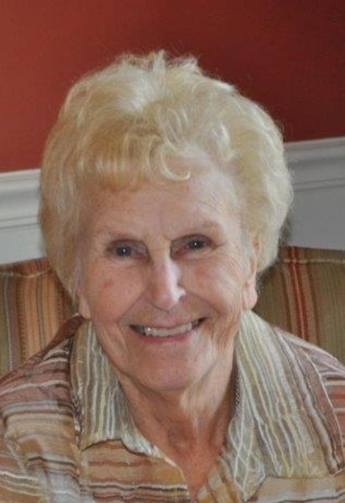 Nancy Lee (Farnsworth)  Barlow Profile Photo